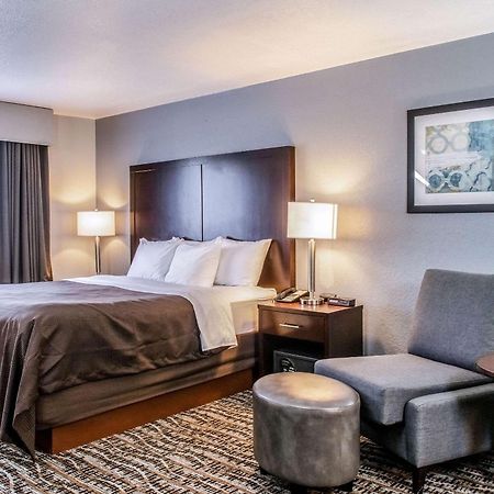 Clarion Hotel By Humboldt Bay Юрика Экстерьер фото