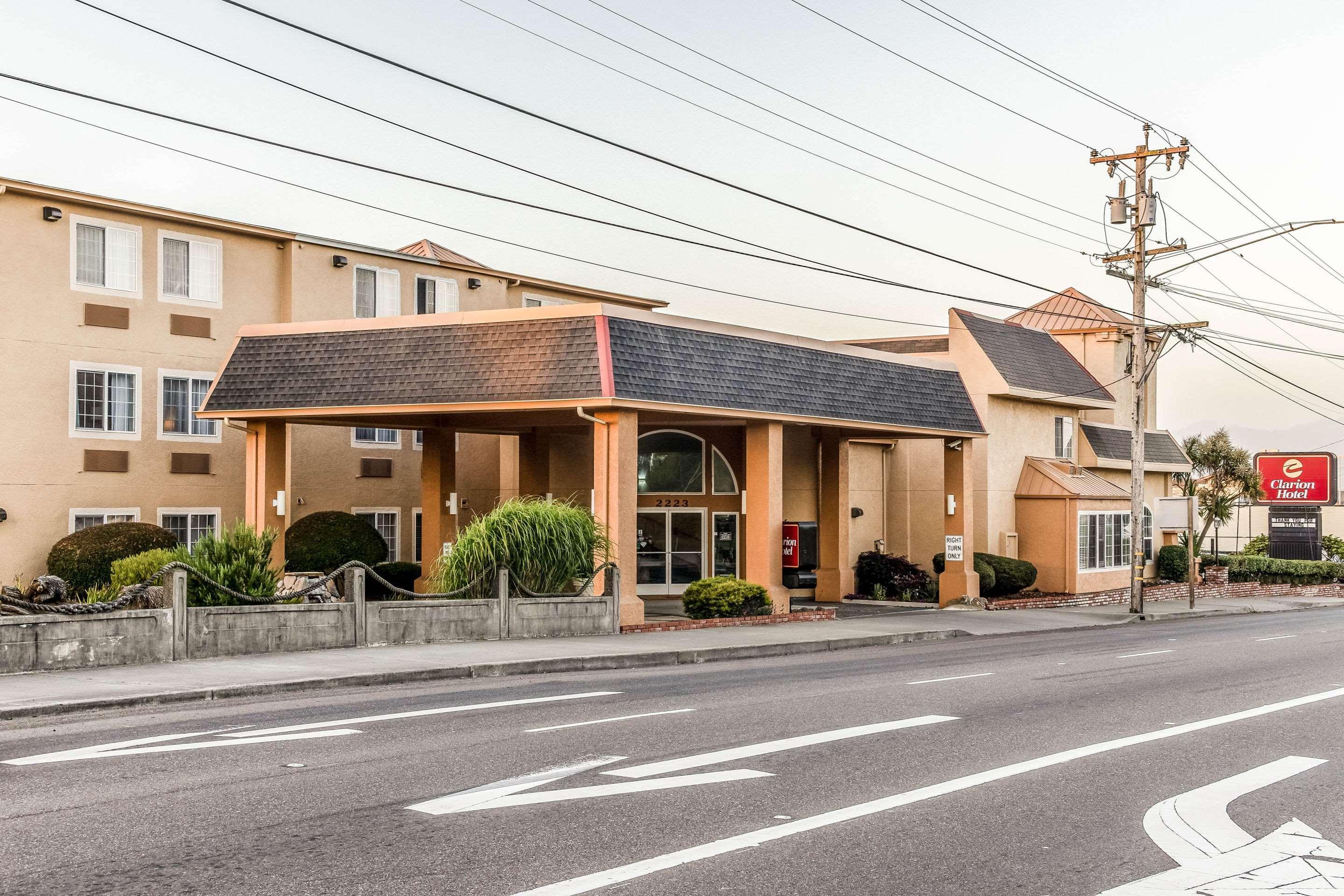Clarion Hotel By Humboldt Bay Юрика Экстерьер фото