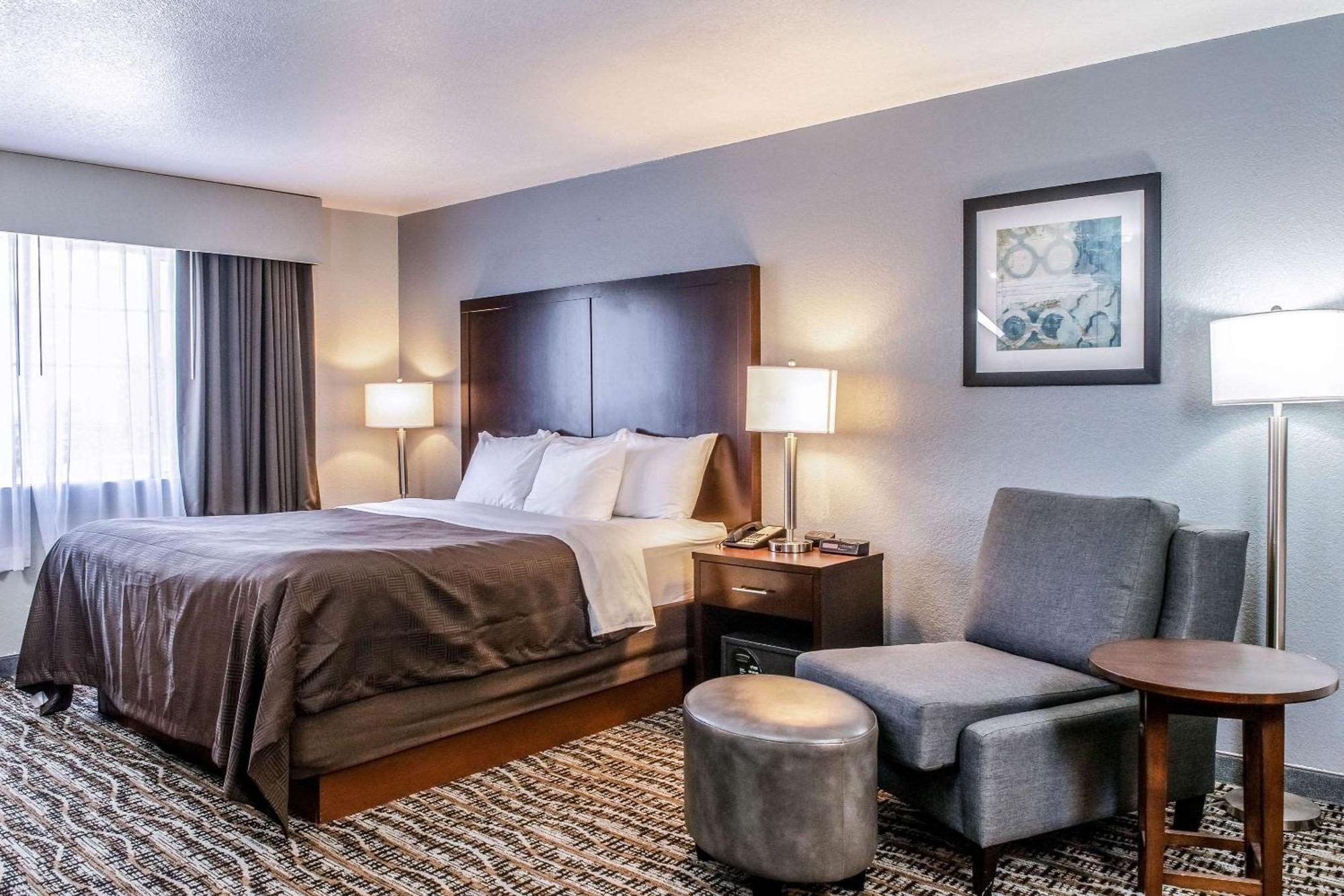 Clarion Hotel By Humboldt Bay Юрика Экстерьер фото