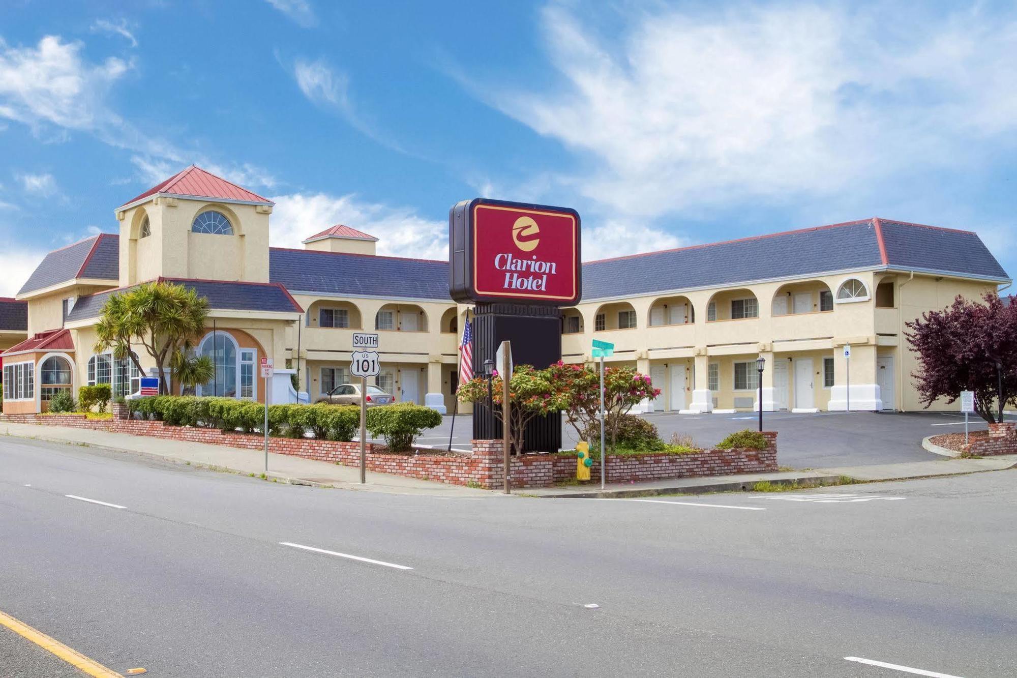 Clarion Hotel By Humboldt Bay Юрика Экстерьер фото