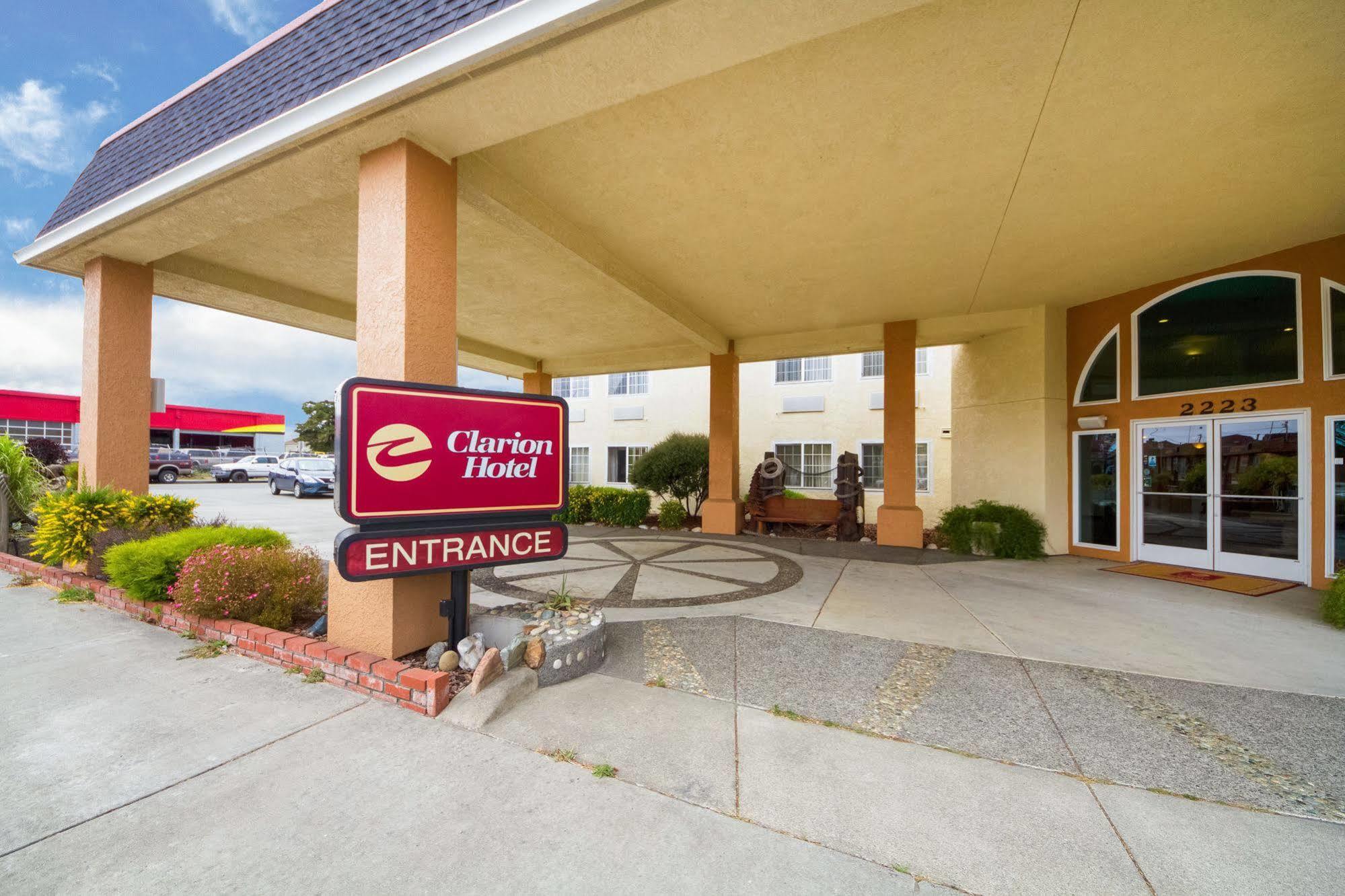 Clarion Hotel By Humboldt Bay Юрика Экстерьер фото