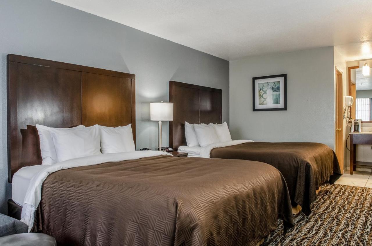 Clarion Hotel By Humboldt Bay Юрика Экстерьер фото